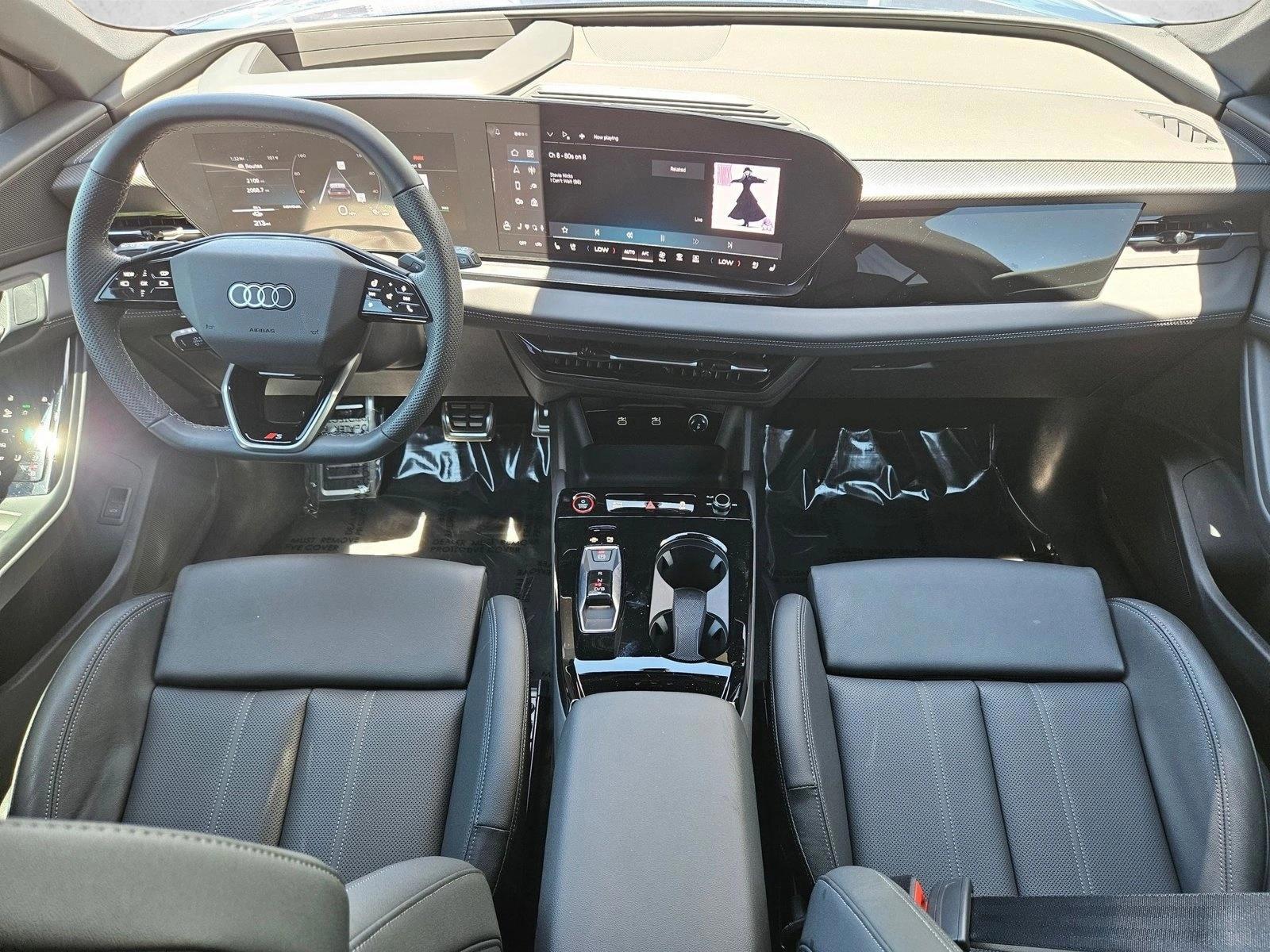 Thumbnail: 2025 Audi SQ6 e-tron - 4