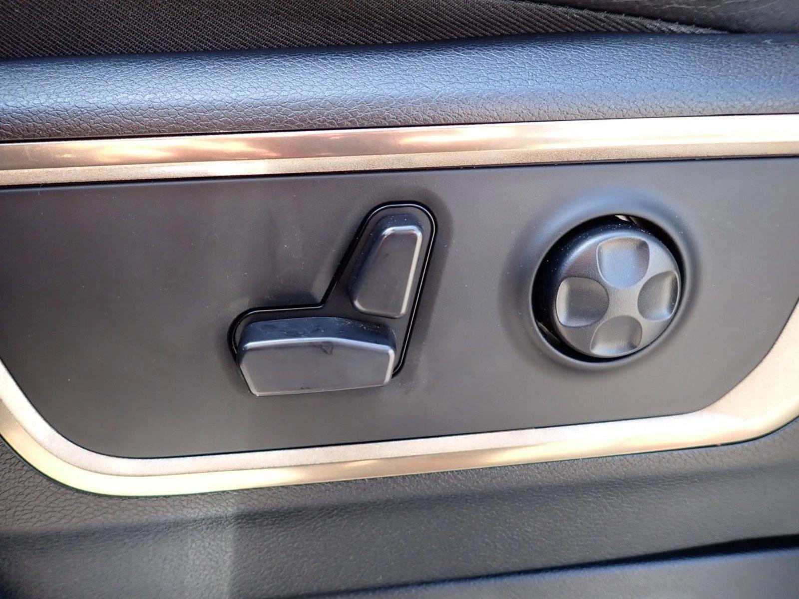 Thumbnail: 2024 RAM 1500 - 3