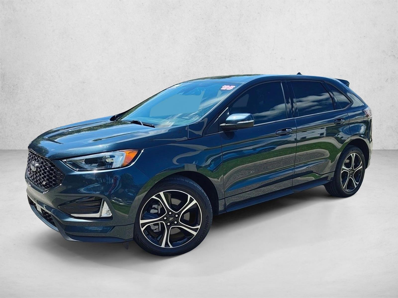 Thumbnail: 2023 Ford Edge - 1