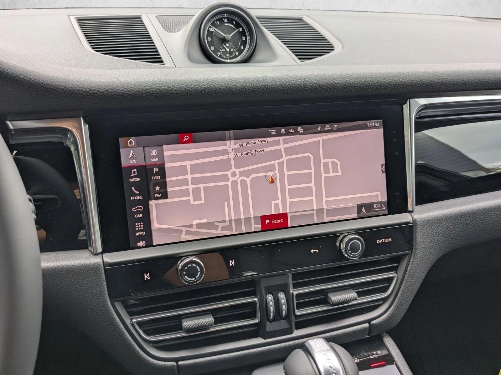2026 Porsche Macan Base - Photo 17