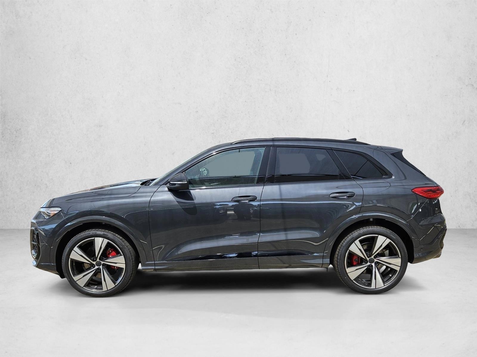 Thumbnail: 2026 Audi SQ5 - 2