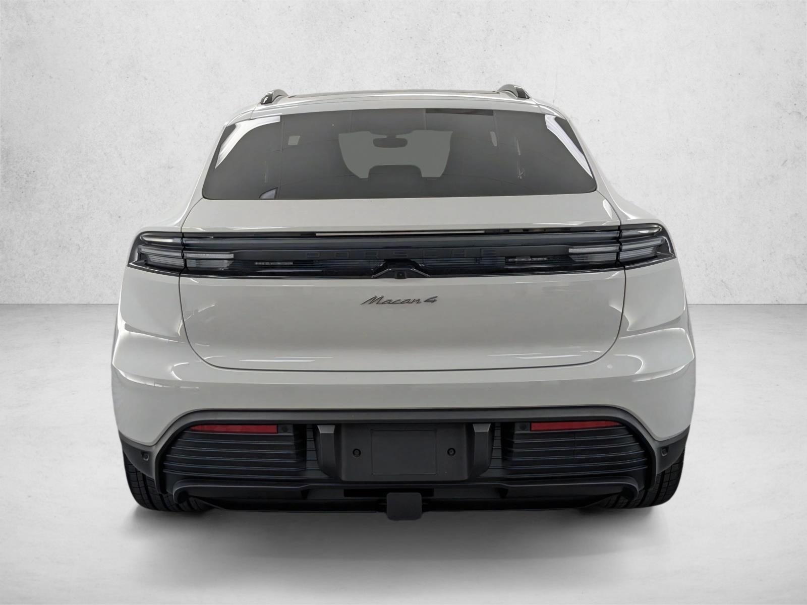 2025 Porsche Macan Base - Photo 10
