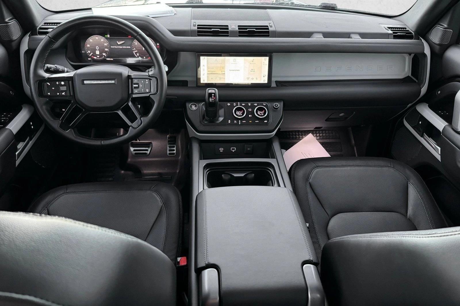 Thumbnail: 2024 Land Rover Defender - 3