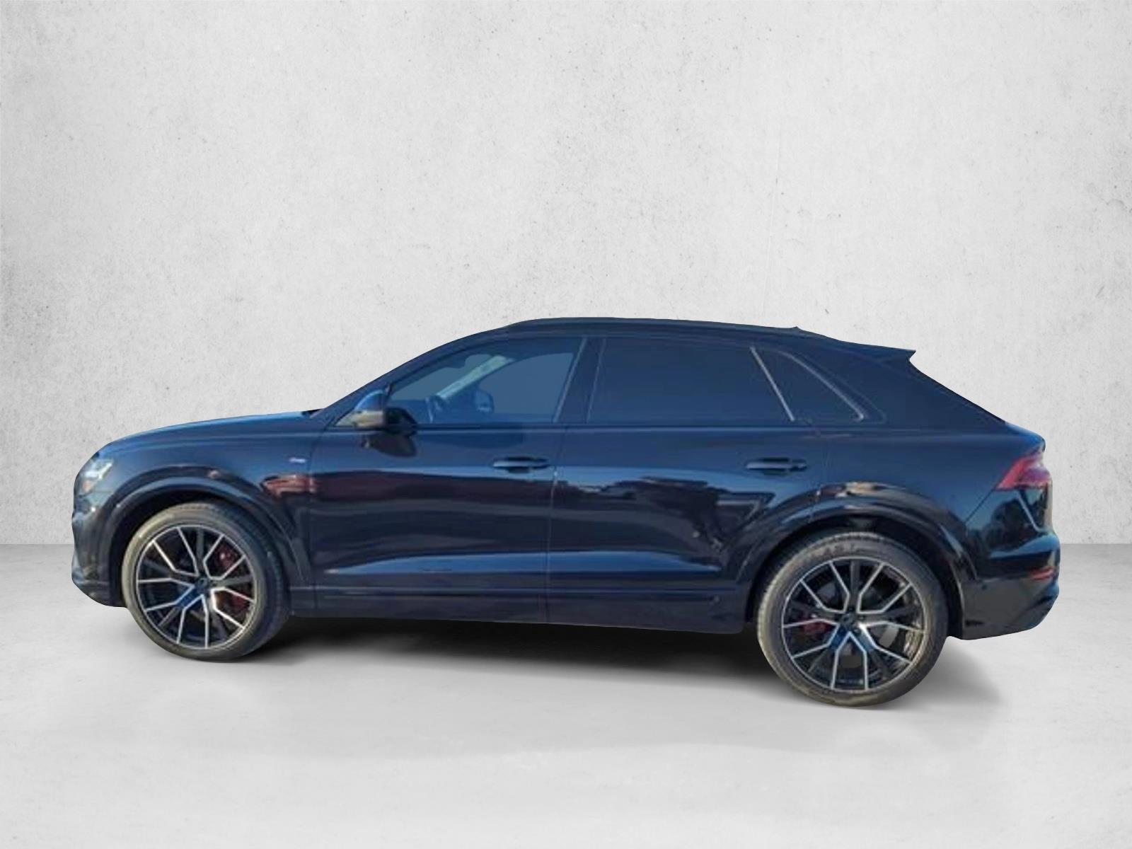 Thumbnail: 2020 Audi Q8 - 2