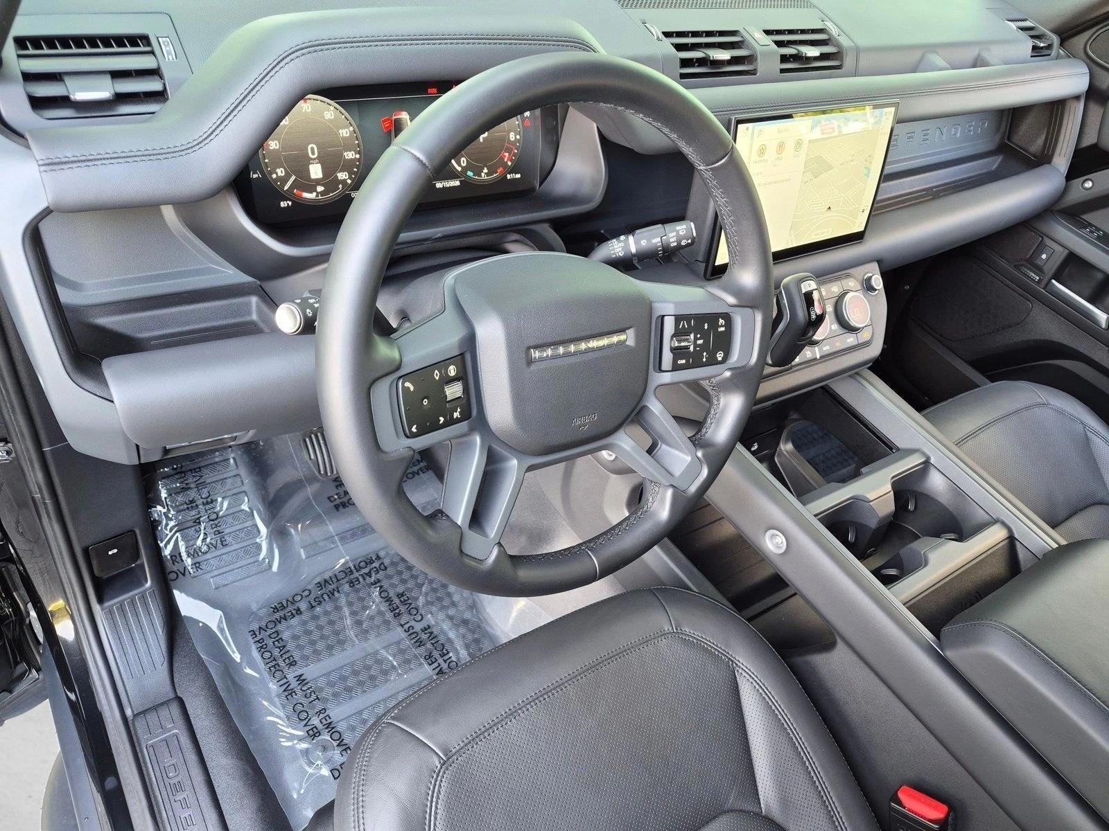 Thumbnail: 2025 Land Rover Defender - 3