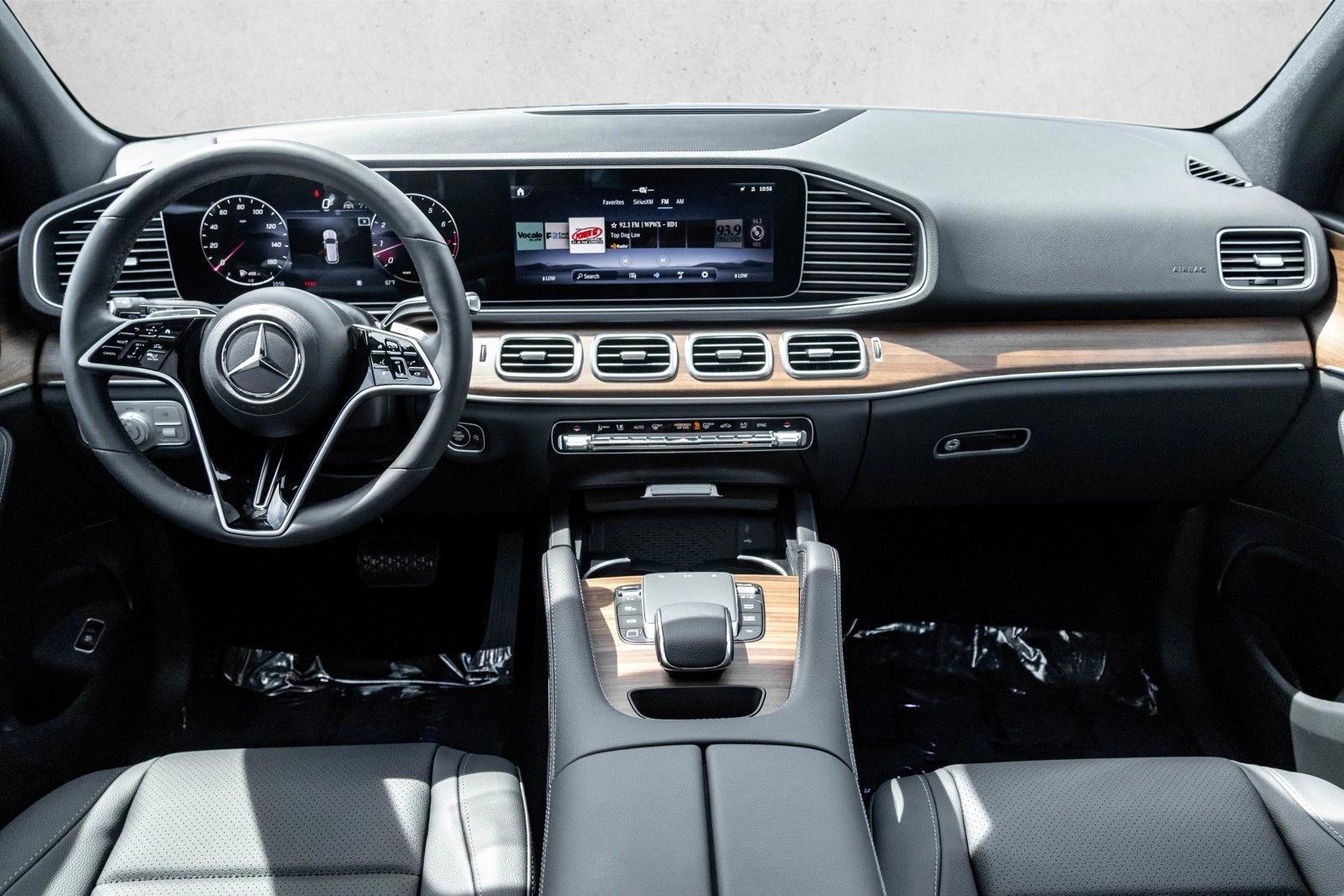 Thumbnail: 2026 Mercedes-Benz GLE - 4