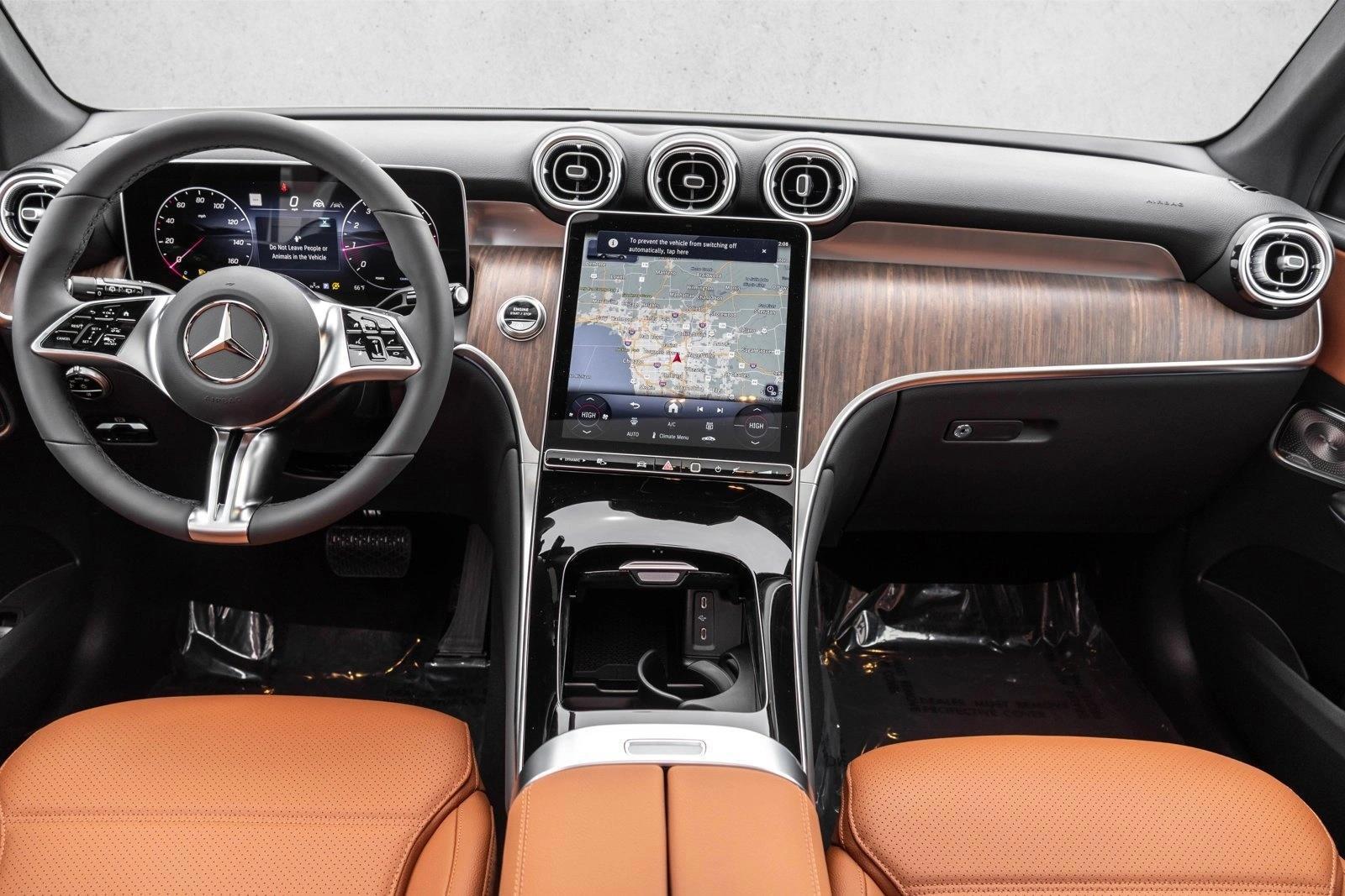 Thumbnail: 2026 Mercedes-Benz GLC - 4