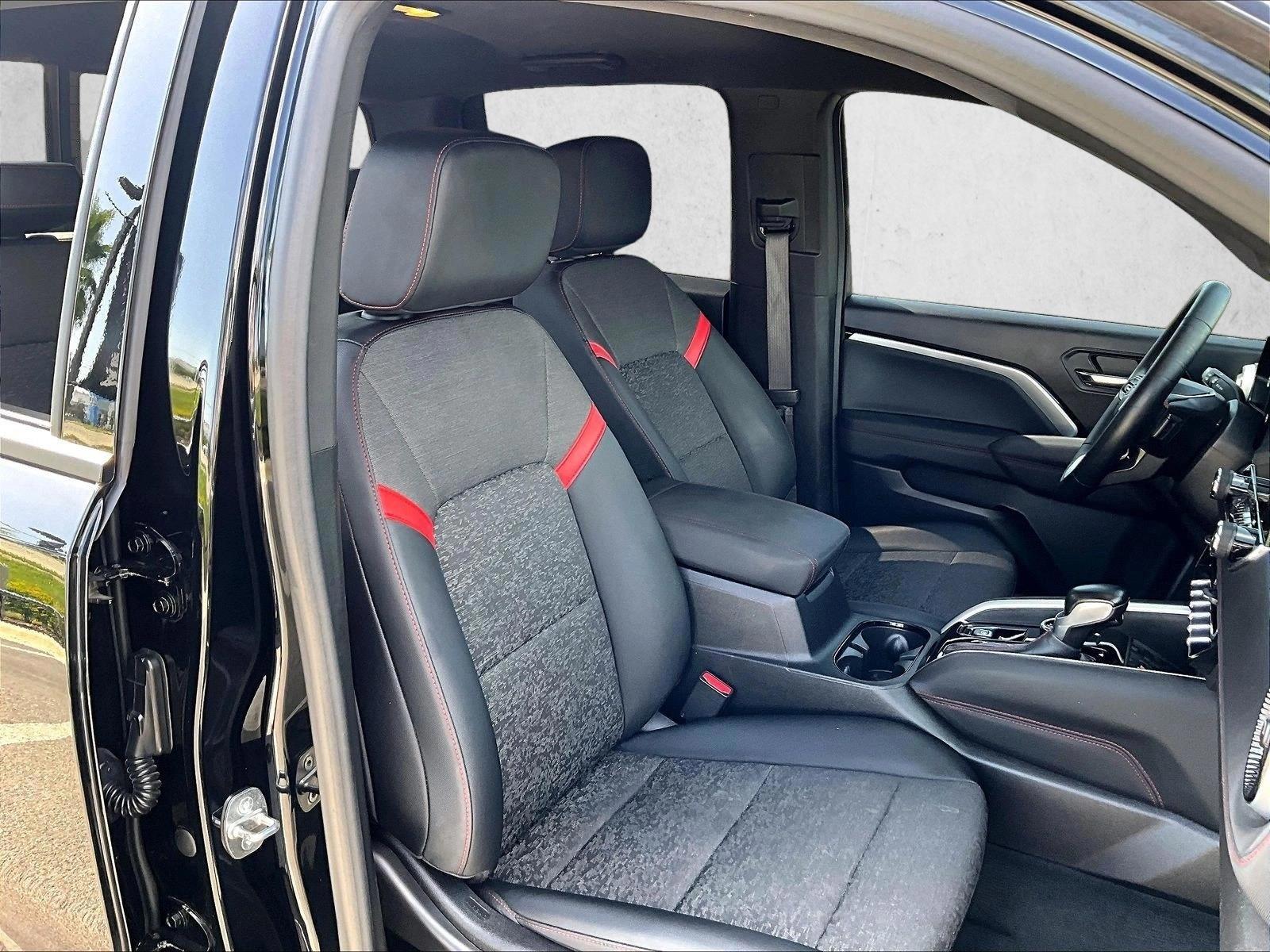 2023 Chevrolet Colorado Z71 - Photo 9
