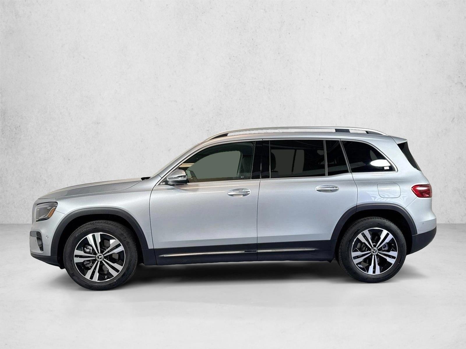 Thumbnail: 2026 Mercedes-Benz GLB - 2