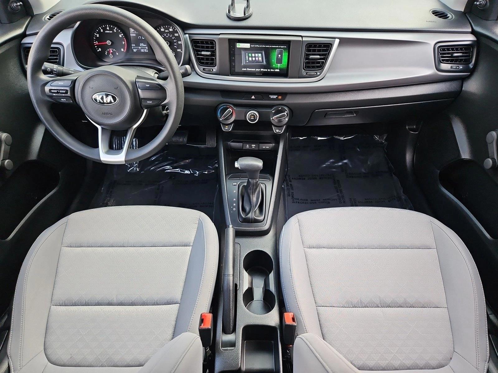 Thumbnail: 2018 Kia Rio - 4