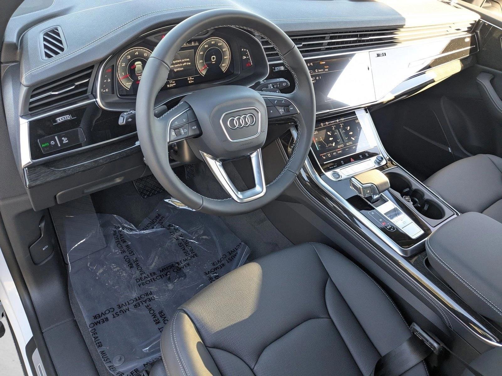 Thumbnail: 2026 Audi Q8 - 3