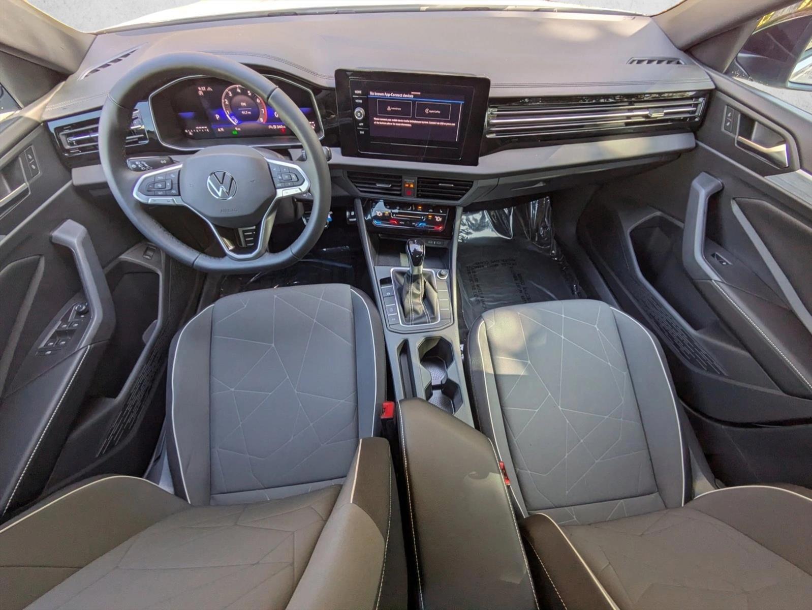 Thumbnail: 2026 Volkswagen Jetta - 3