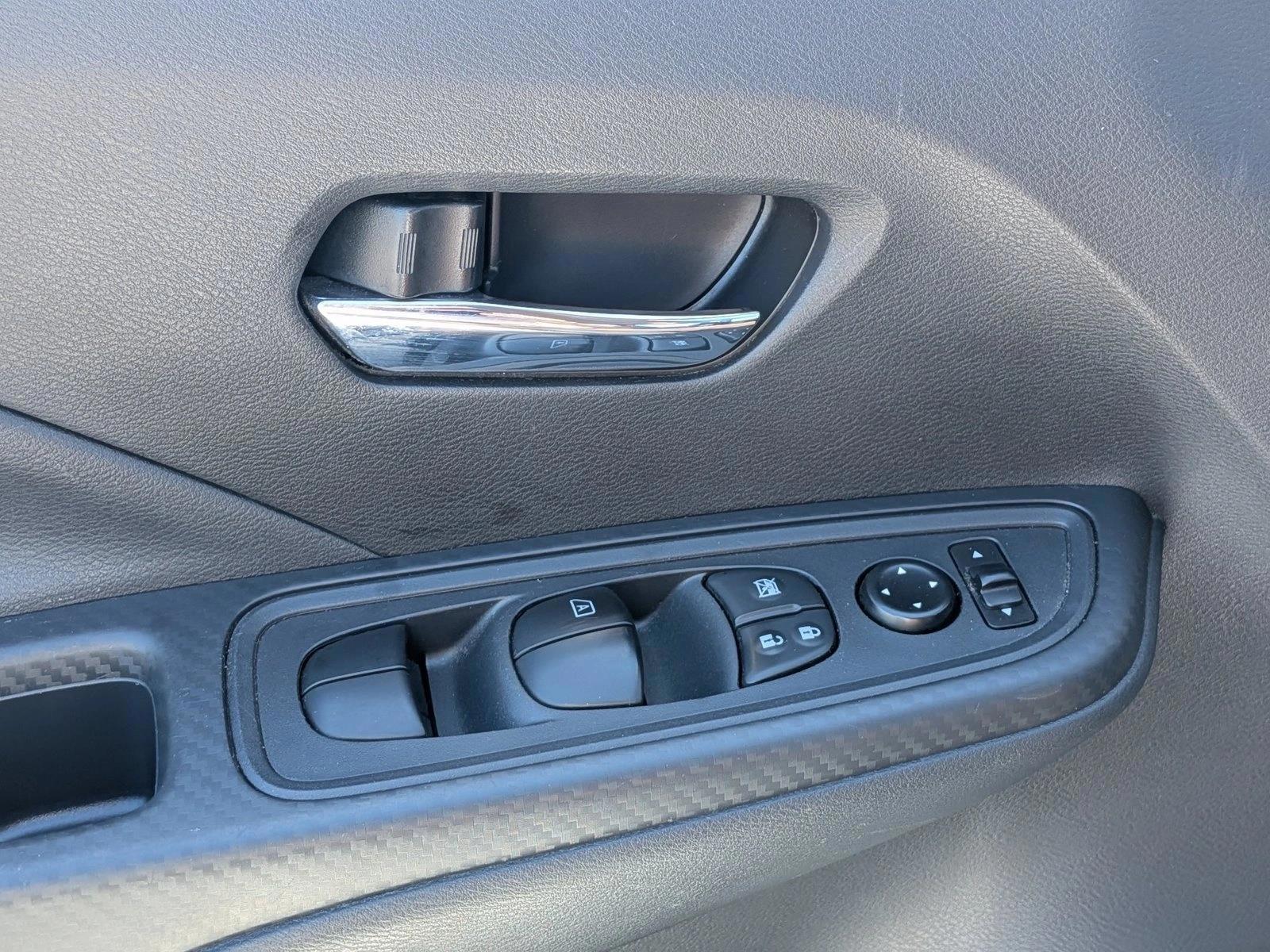 2025 Nissan Versa Sedan SV - Photo 11