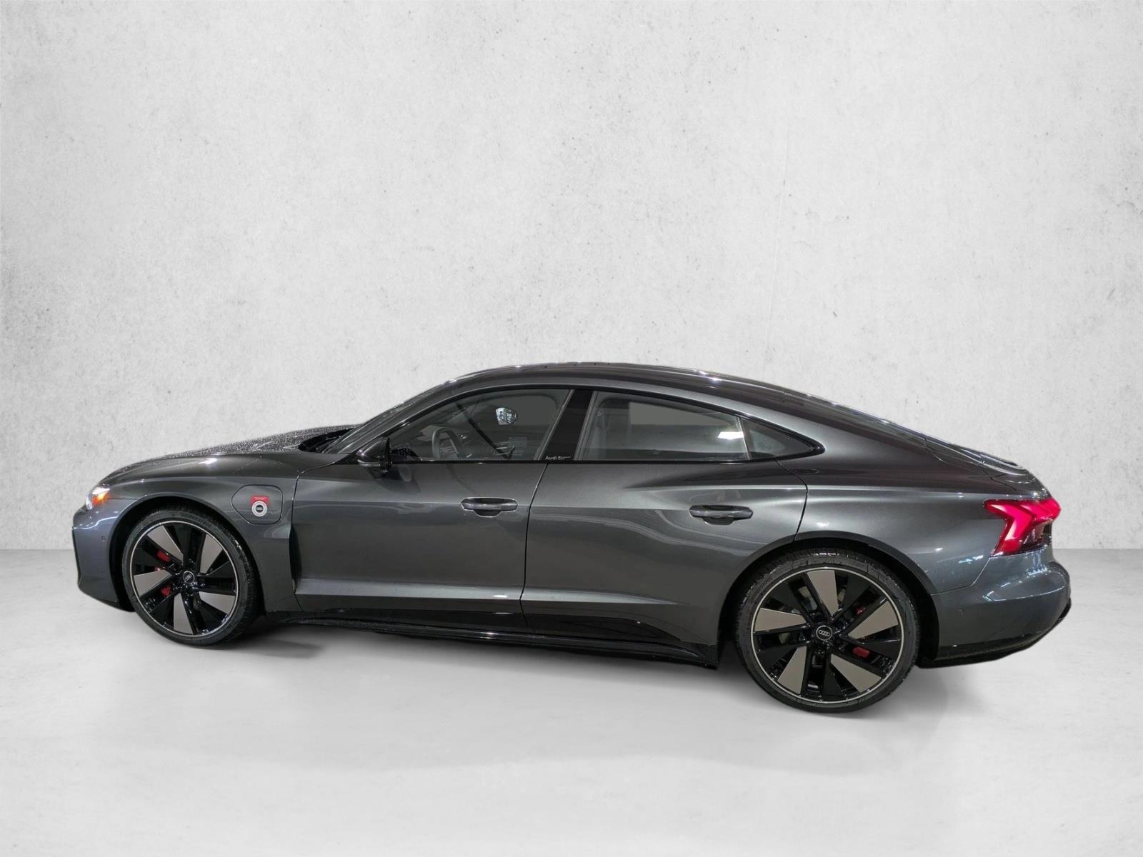 Thumbnail: 2026 Audi e-tron GT - 2