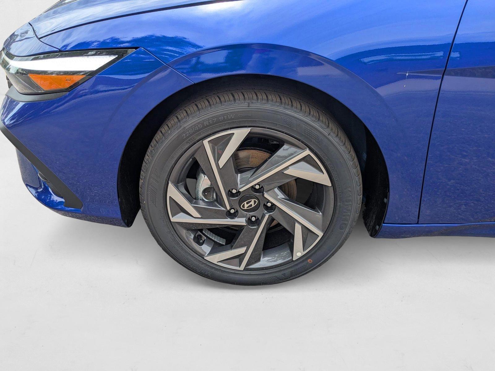 2025 Hyundai Elantra SEL - Photo 10