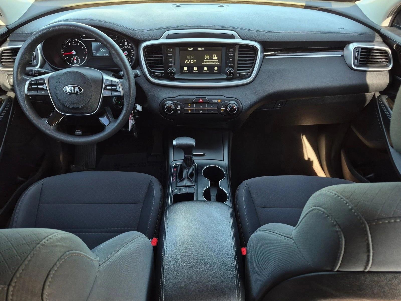 Thumbnail: 2020 Kia Sorento - 3