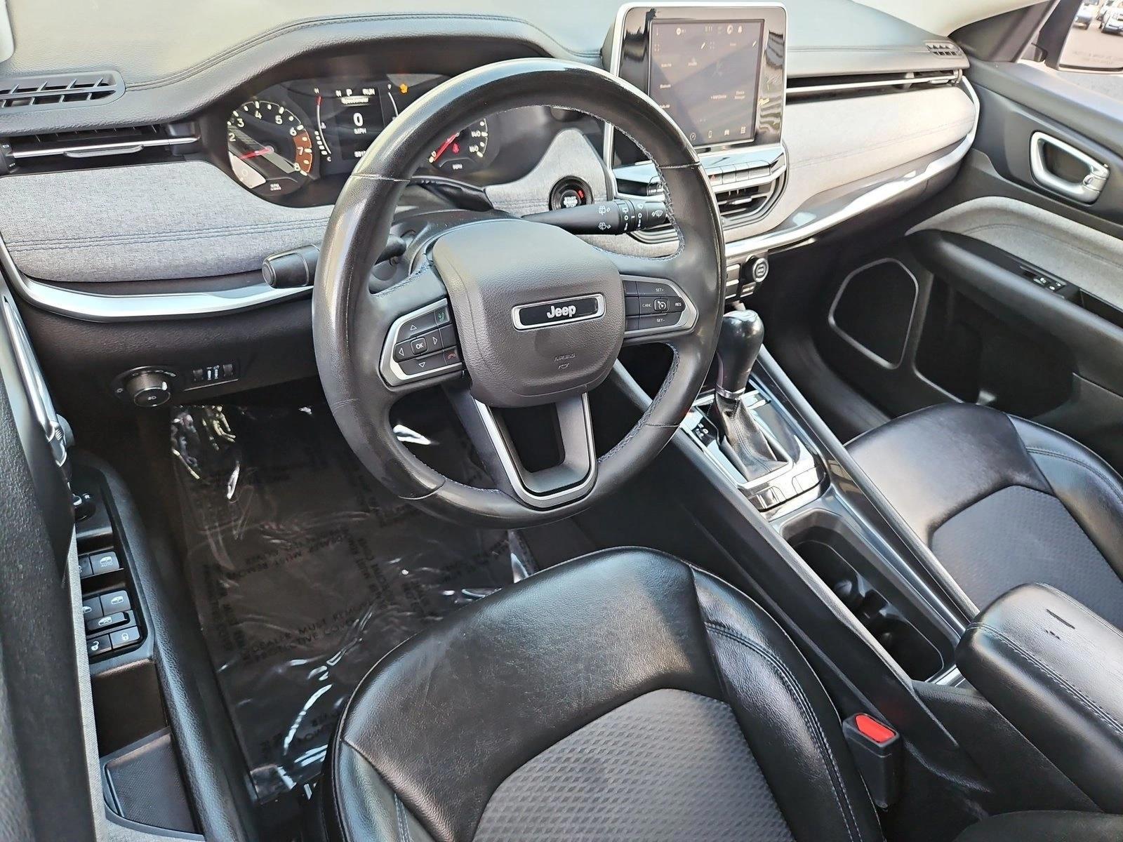 Thumbnail: 2022 Jeep Compass - 3