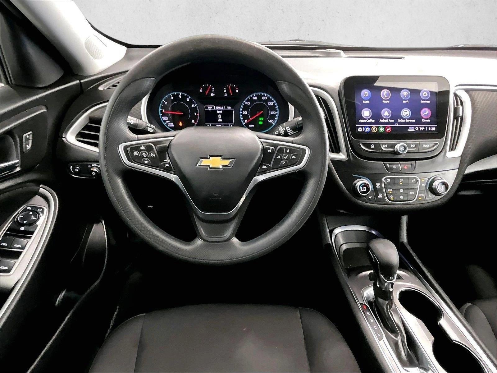Thumbnail: 2023 Chevrolet Malibu - 3