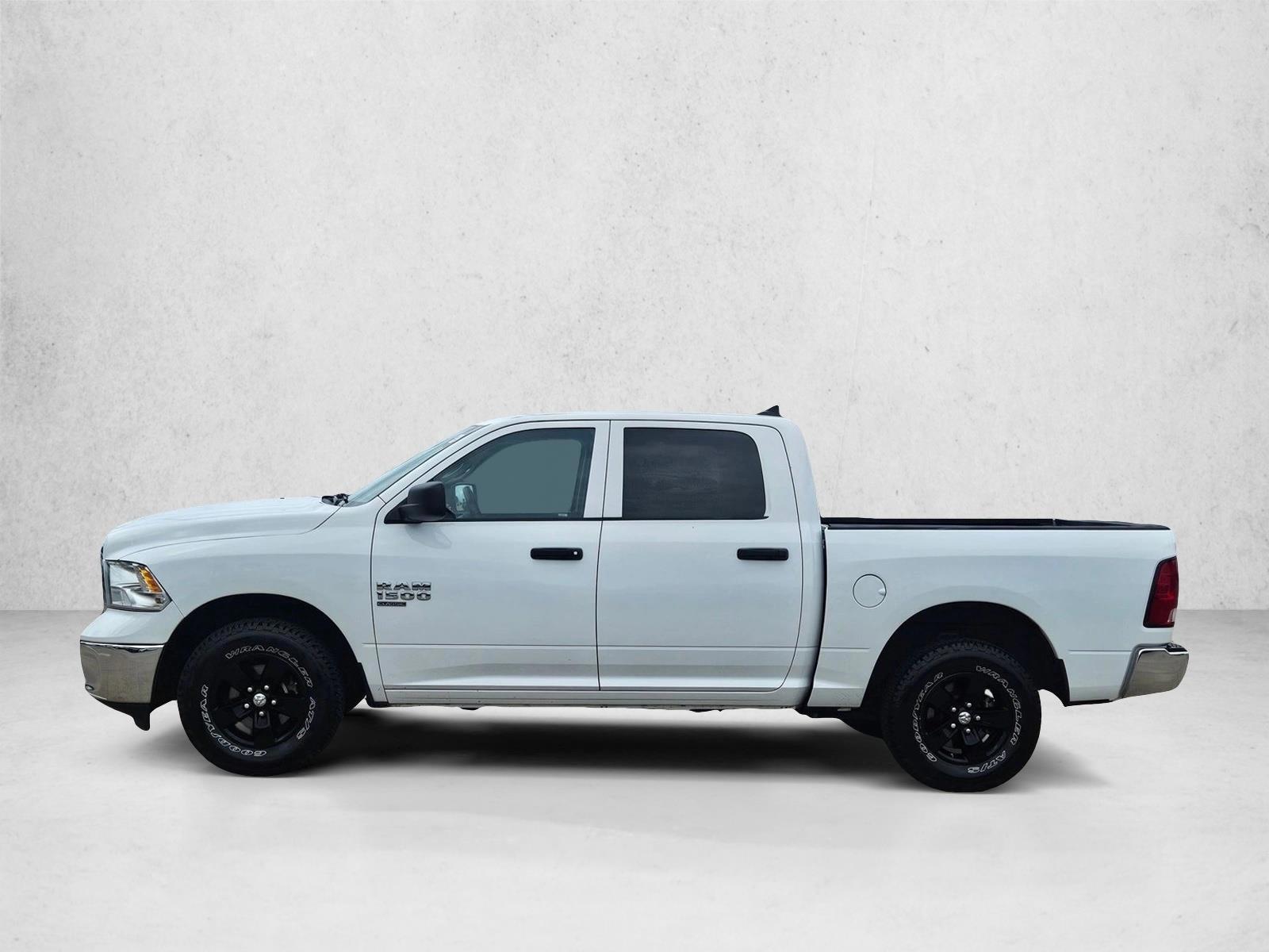 Thumbnail: 2024 RAM 1500 Classic - 2