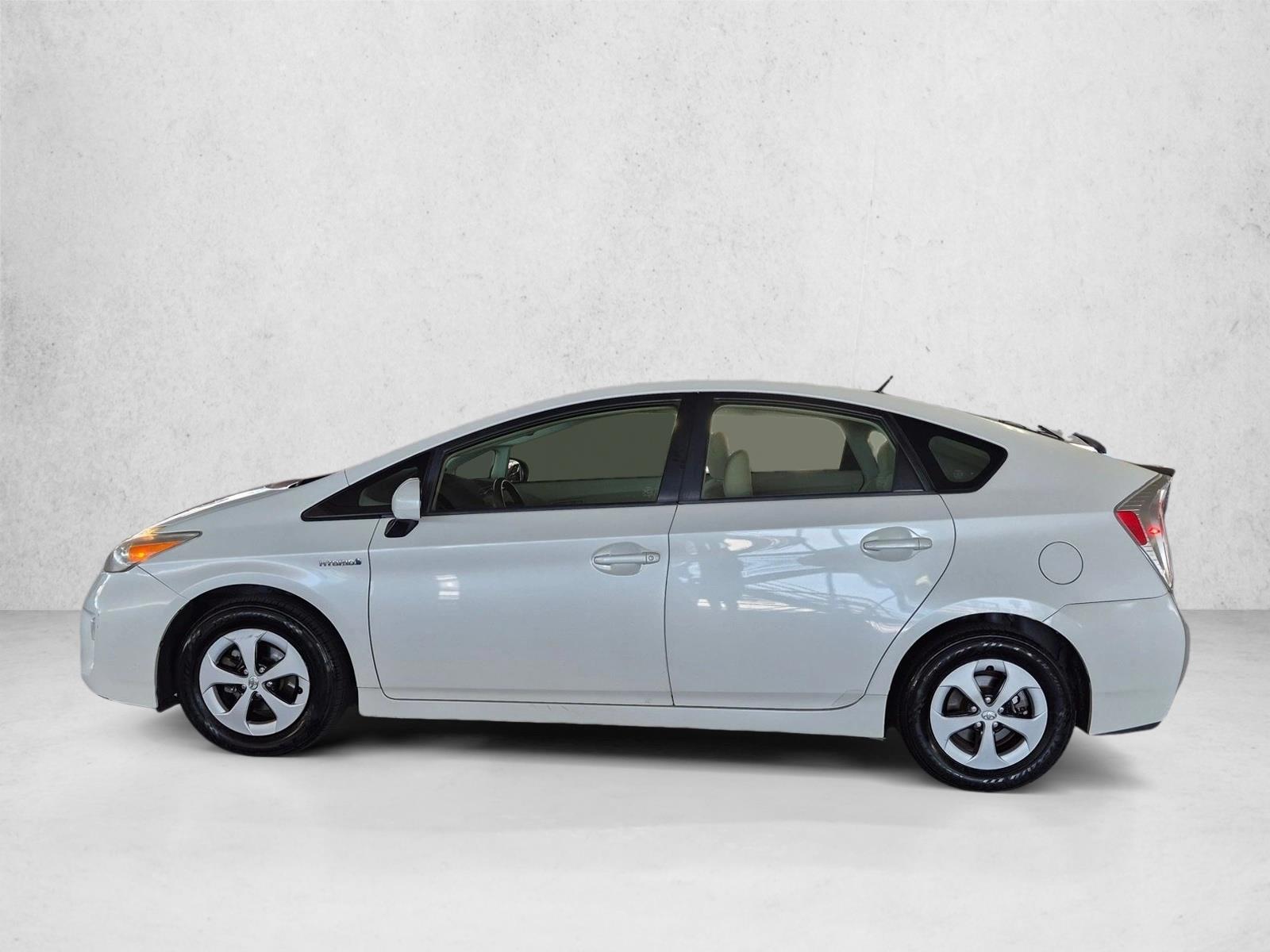 Thumbnail: 2013 Toyota Prius - 2