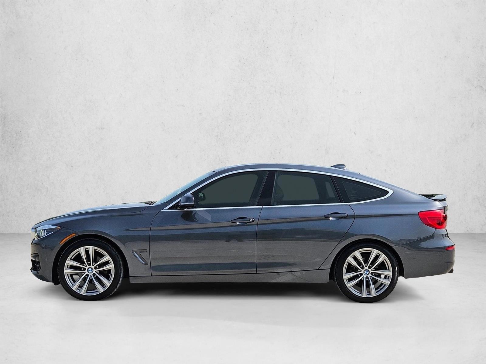 Thumbnail: 2018 BMW 3 Series - 2
