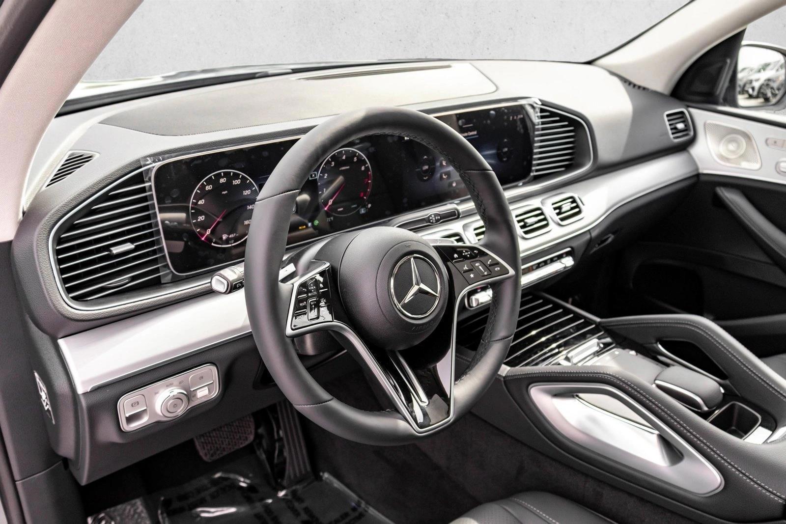 Thumbnail: 2026 Mercedes-Benz GLE - 3