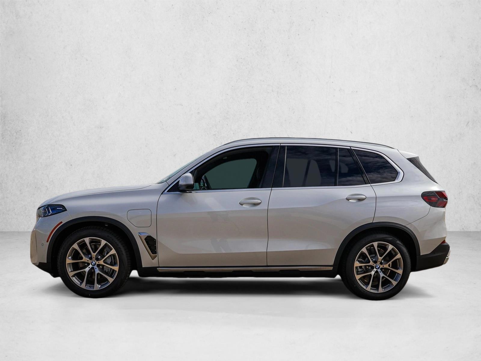 Thumbnail: 2026 BMW X5 - 2