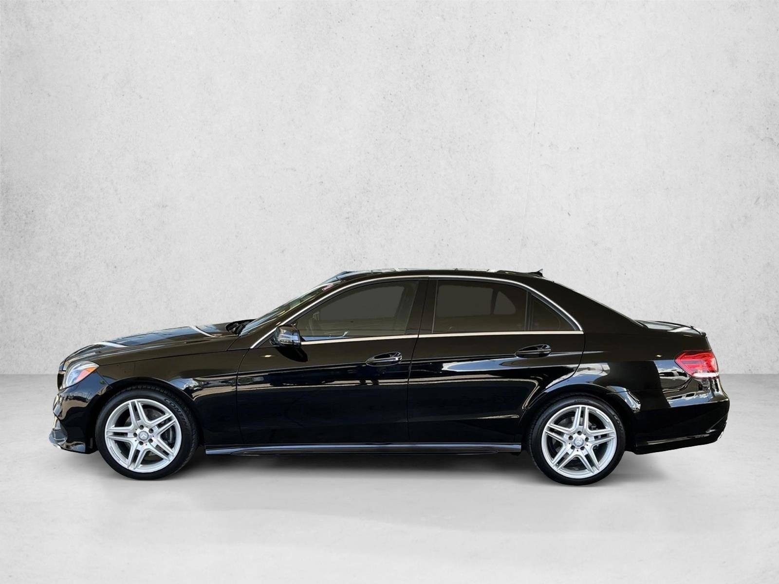 Thumbnail: 2014 Mercedes-Benz E-Class - 2