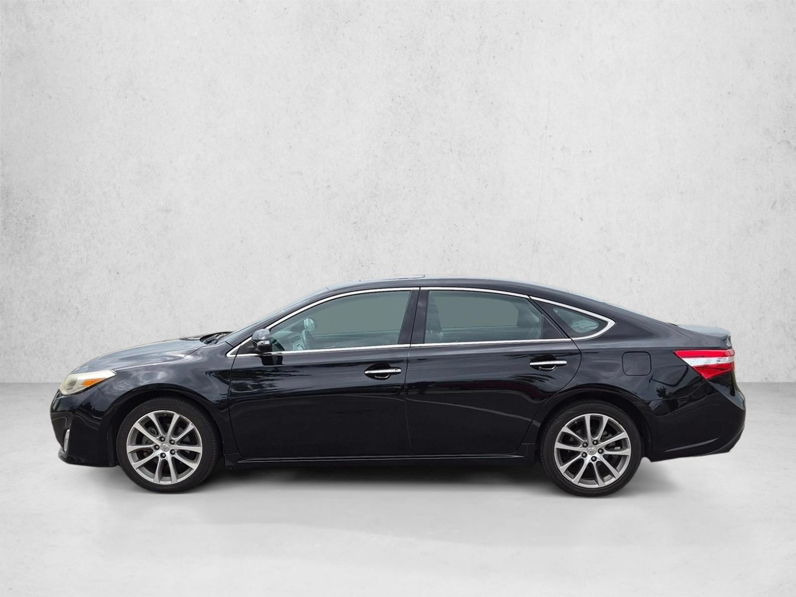 Thumbnail: 2015 Toyota Avalon - 2