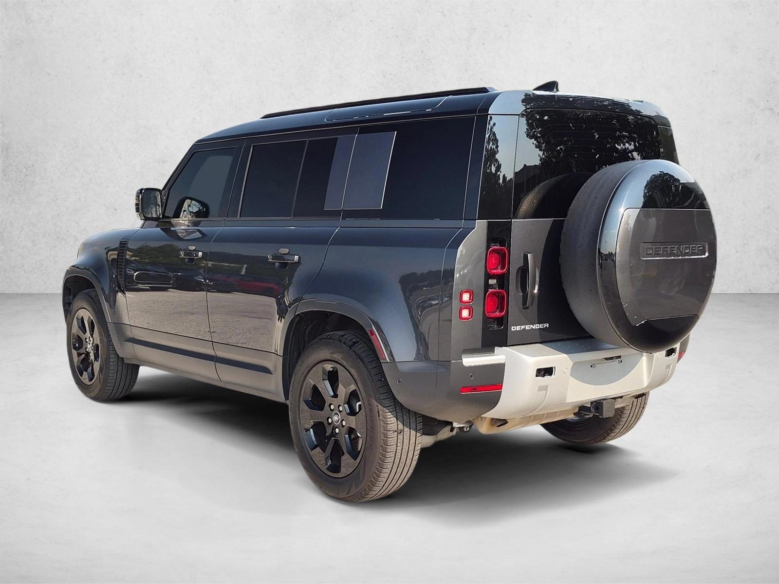 2025 Land Rover Defender S - Photo 7