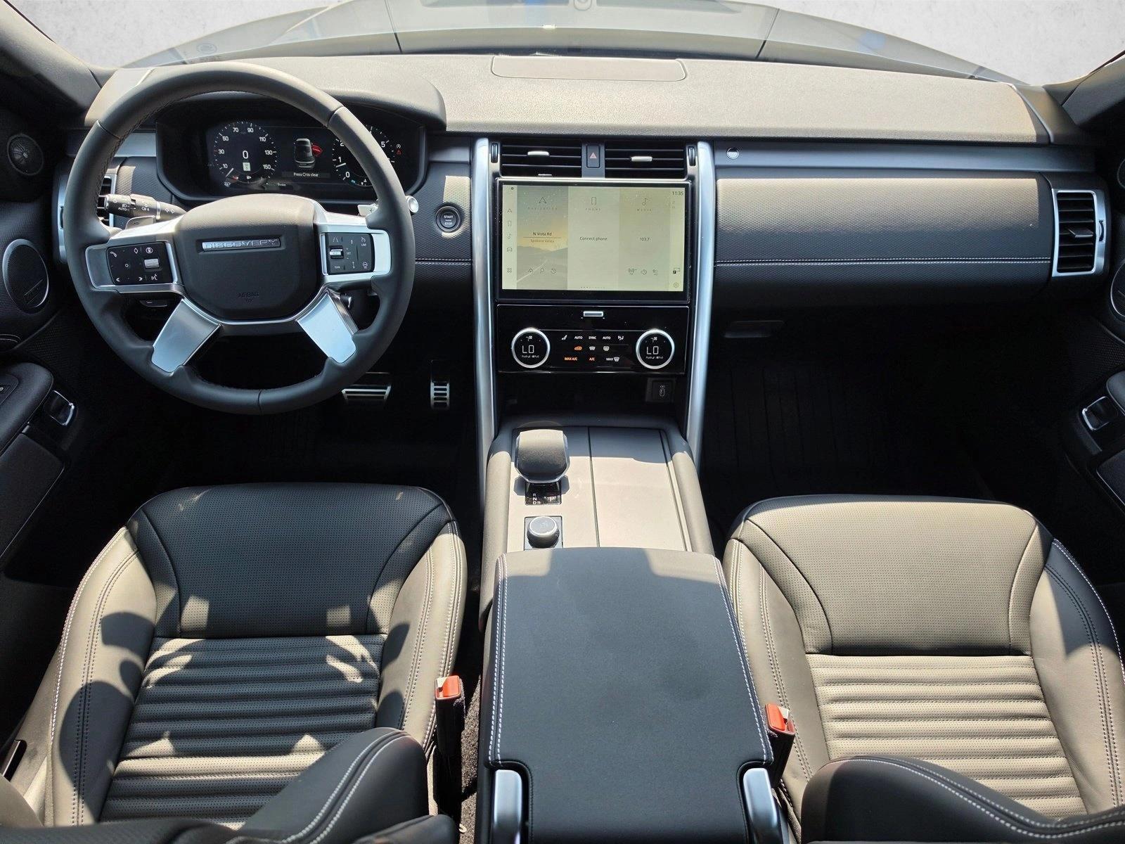 Thumbnail: 2026 Land Rover Discovery - 3