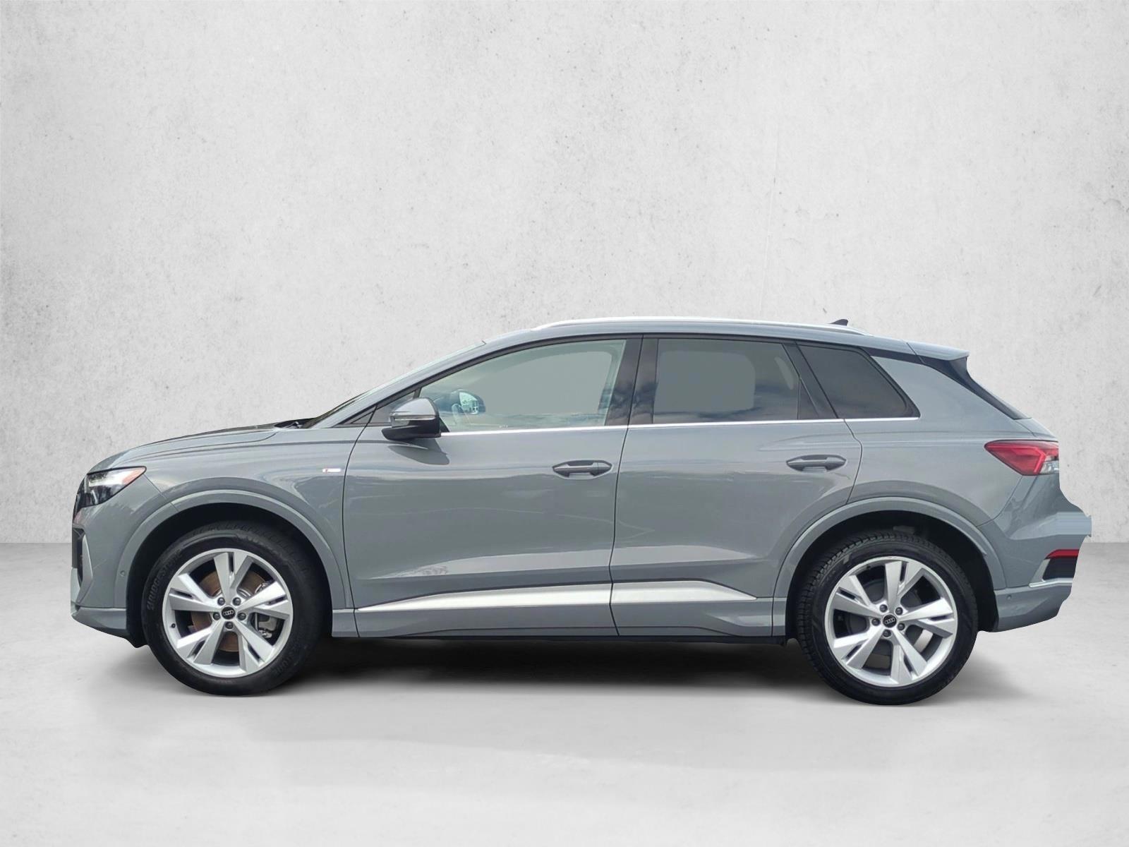 Thumbnail: 2023 Audi Q4 e-tron - 2