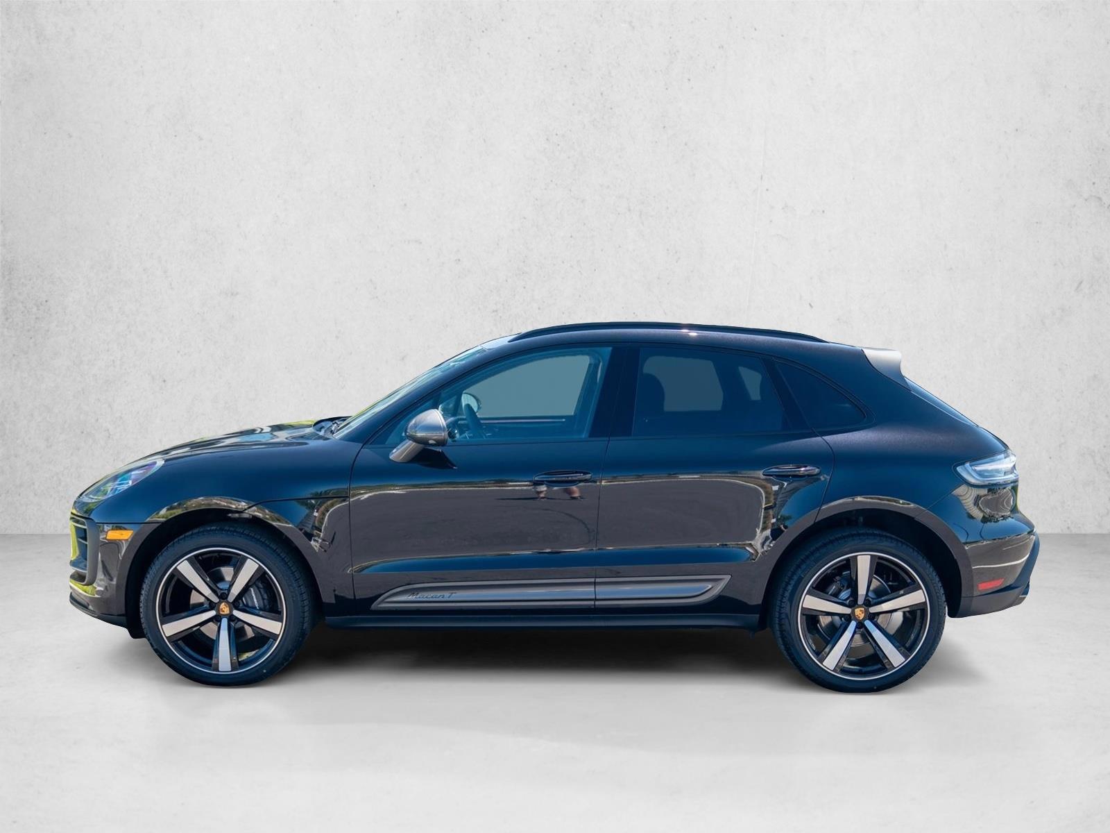 Thumbnail: 2026 Porsche Macan - 2