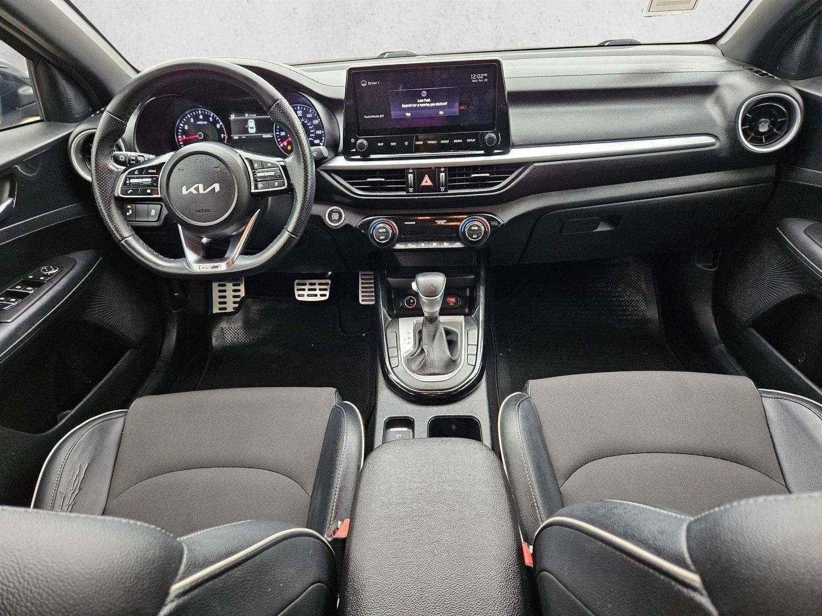 Thumbnail: 2022 Kia Forte - 3