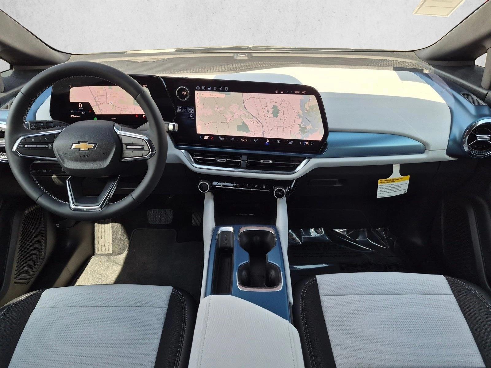 Thumbnail: 2026 Chevrolet Equinox - 4