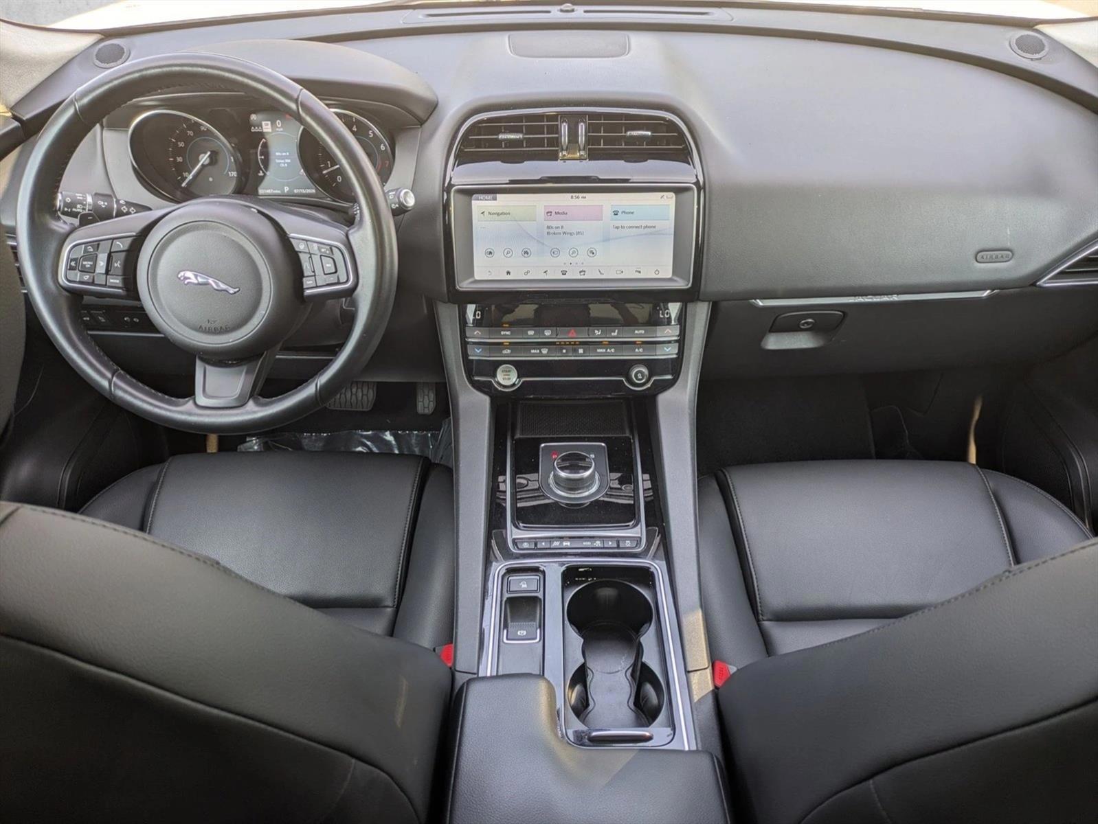 Thumbnail: 2020 Jaguar F-Pace - 4