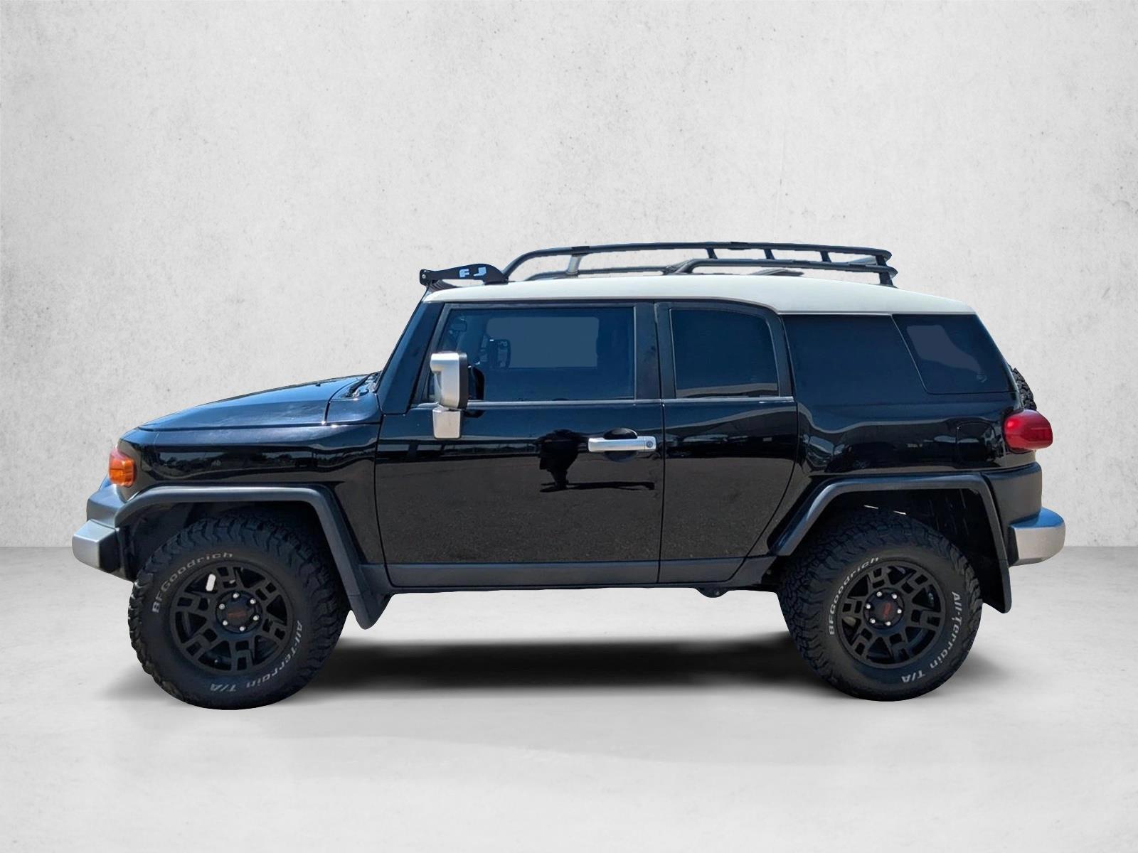 Thumbnail: 2008 Toyota FJ Cruiser - 2