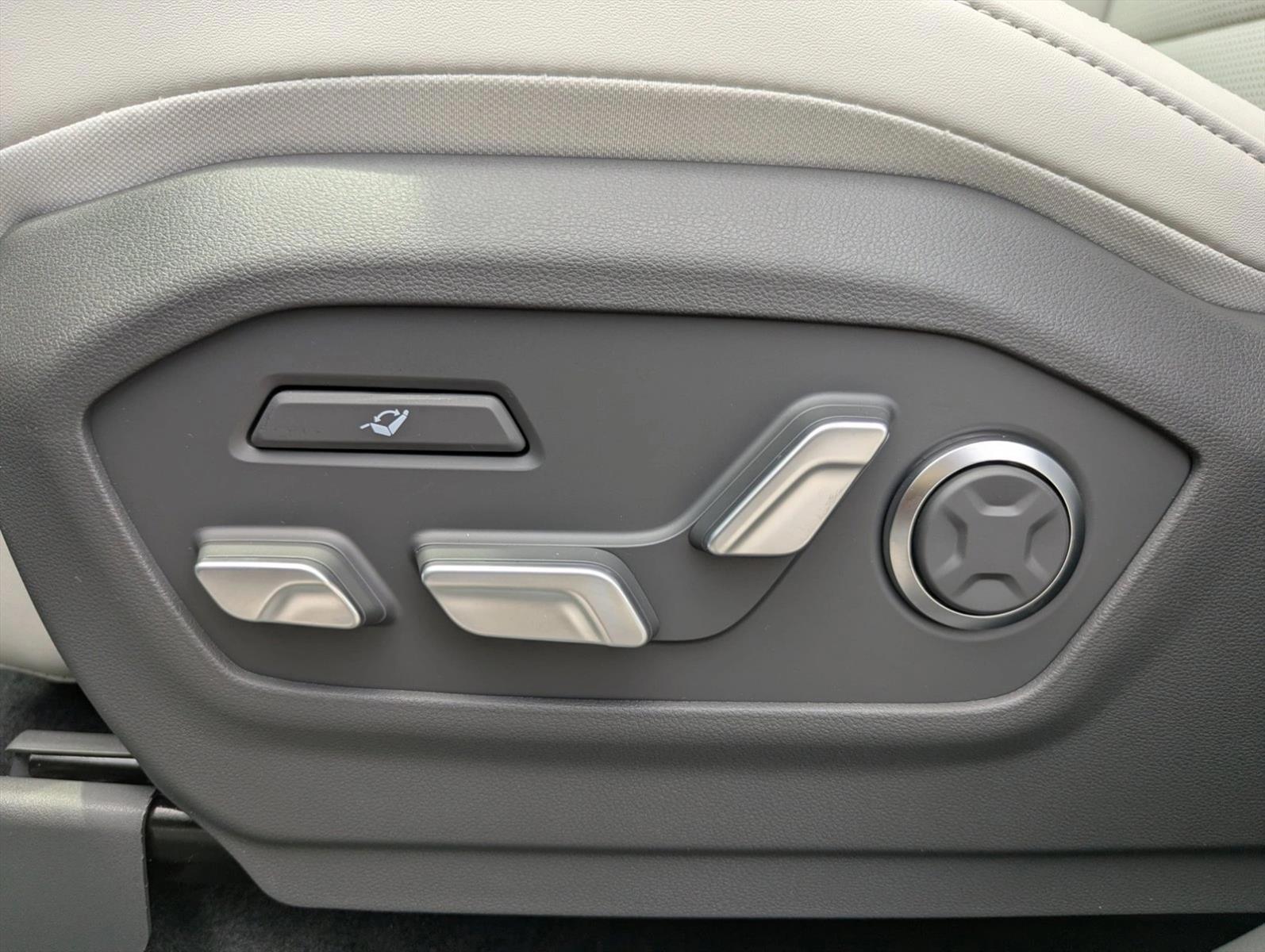 Thumbnail: 2026 Hyundai Santa Fe - 3