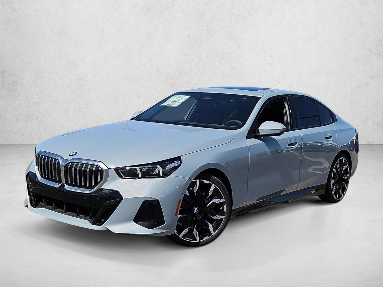 Thumbnail: 2027 BMW 5 Series - 1