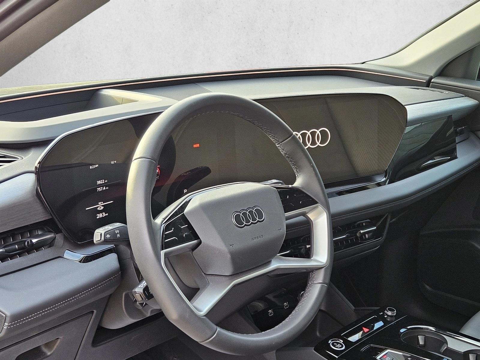 Thumbnail: 2025 Audi Q6 e-tron - 3