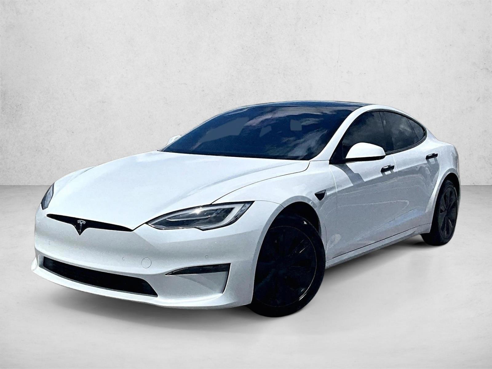 2022 Tesla Model S's photo