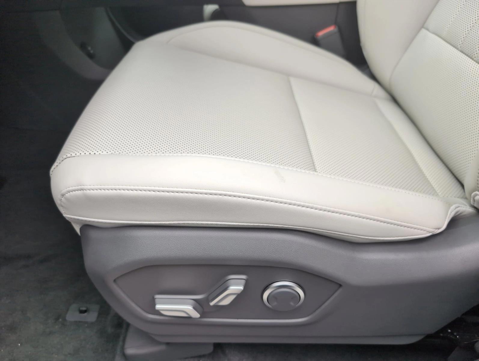 Thumbnail: 2026 Hyundai Santa Fe - 5