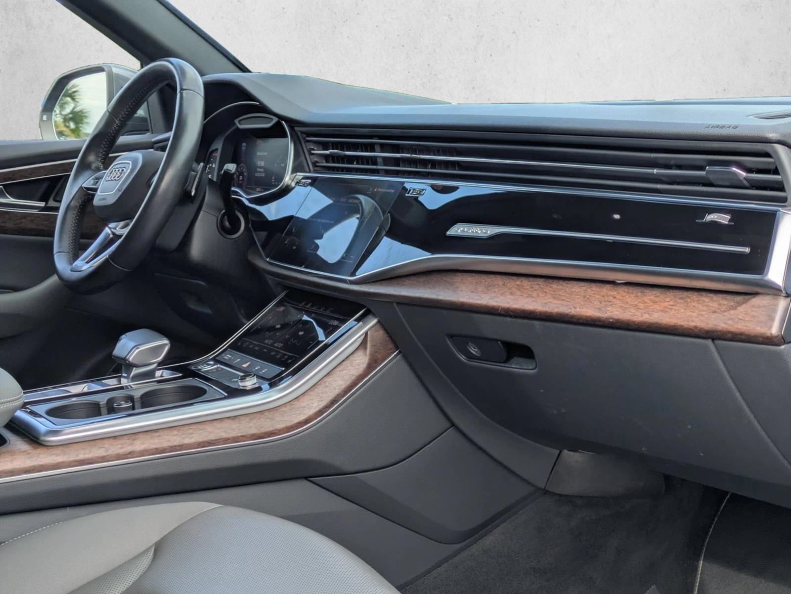 2020 Audi Q8 Premium Plus - Photo 28