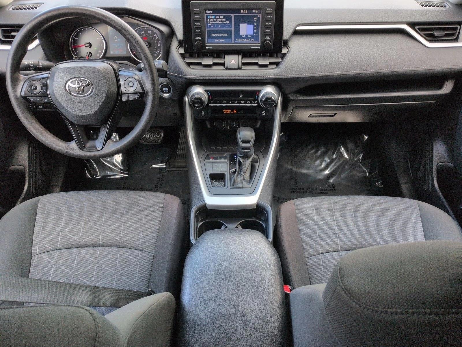 Thumbnail: 2021 Toyota RAV4 - 3