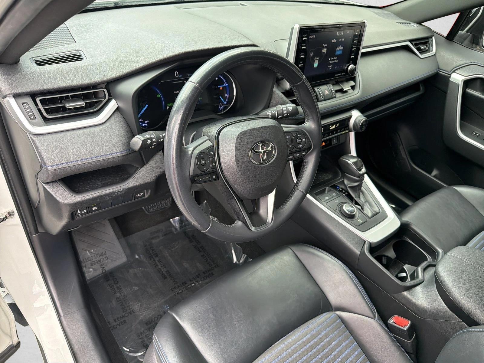 Thumbnail: 2019 Toyota RAV4 - 3