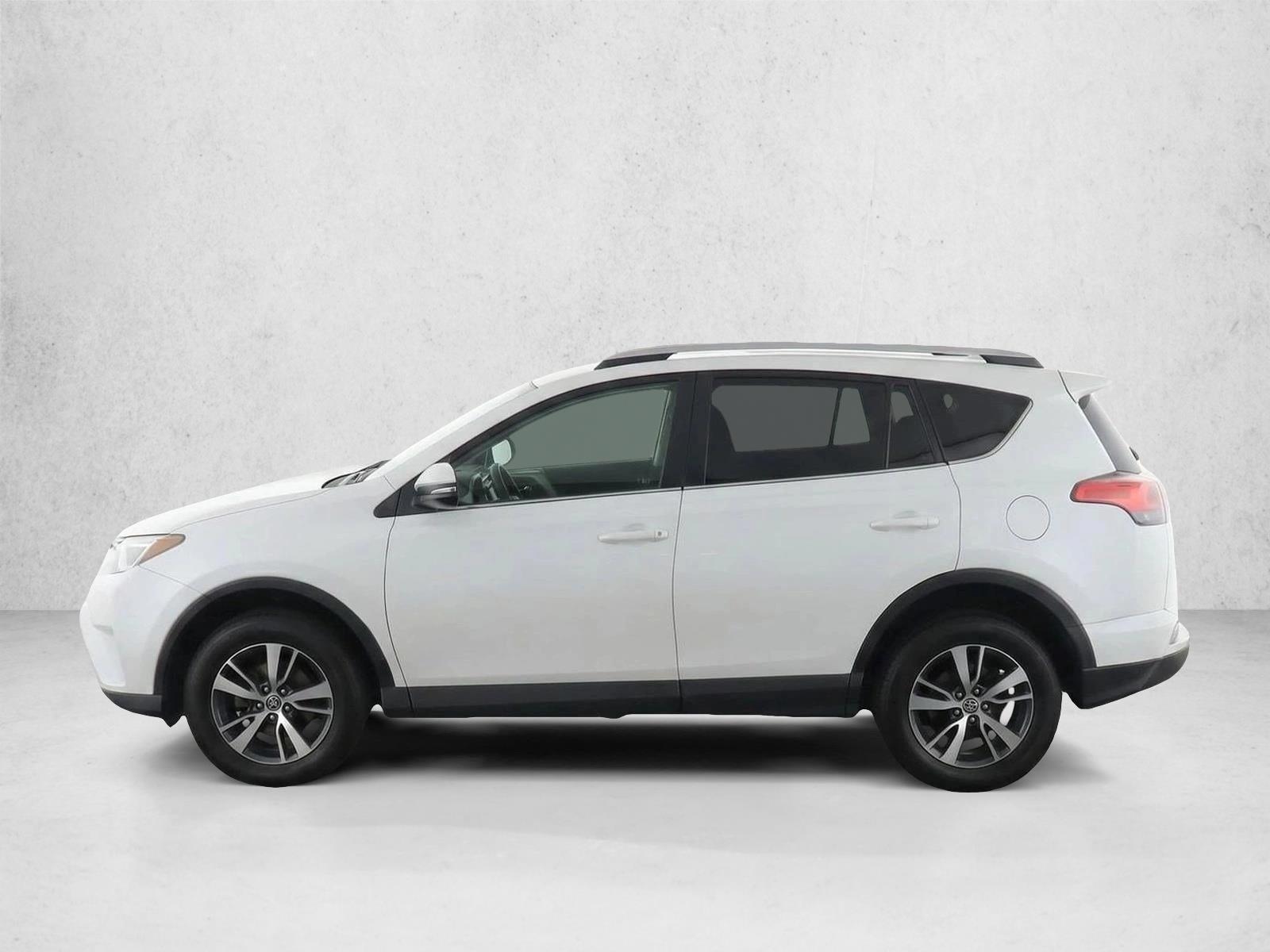 Thumbnail: 2017 Toyota RAV4 - 2