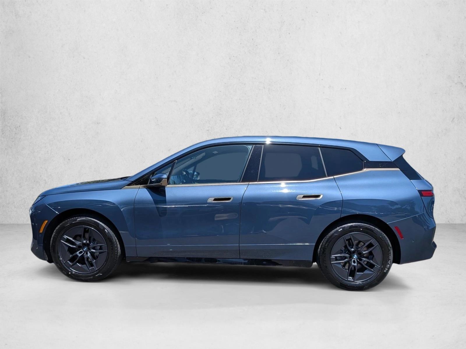 Thumbnail: 2026 BMW iX - 2