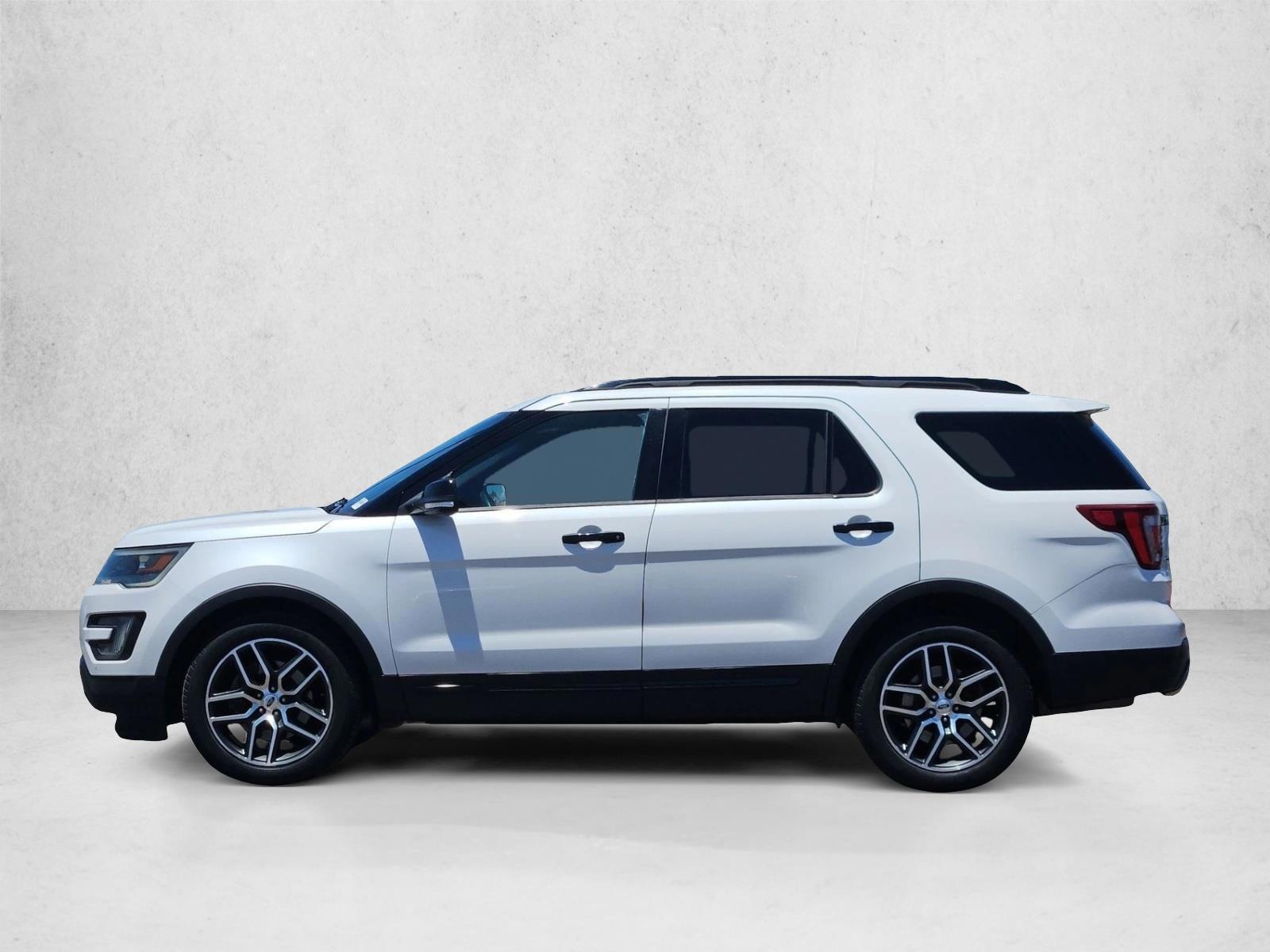 Thumbnail: 2016 Ford Explorer - 3