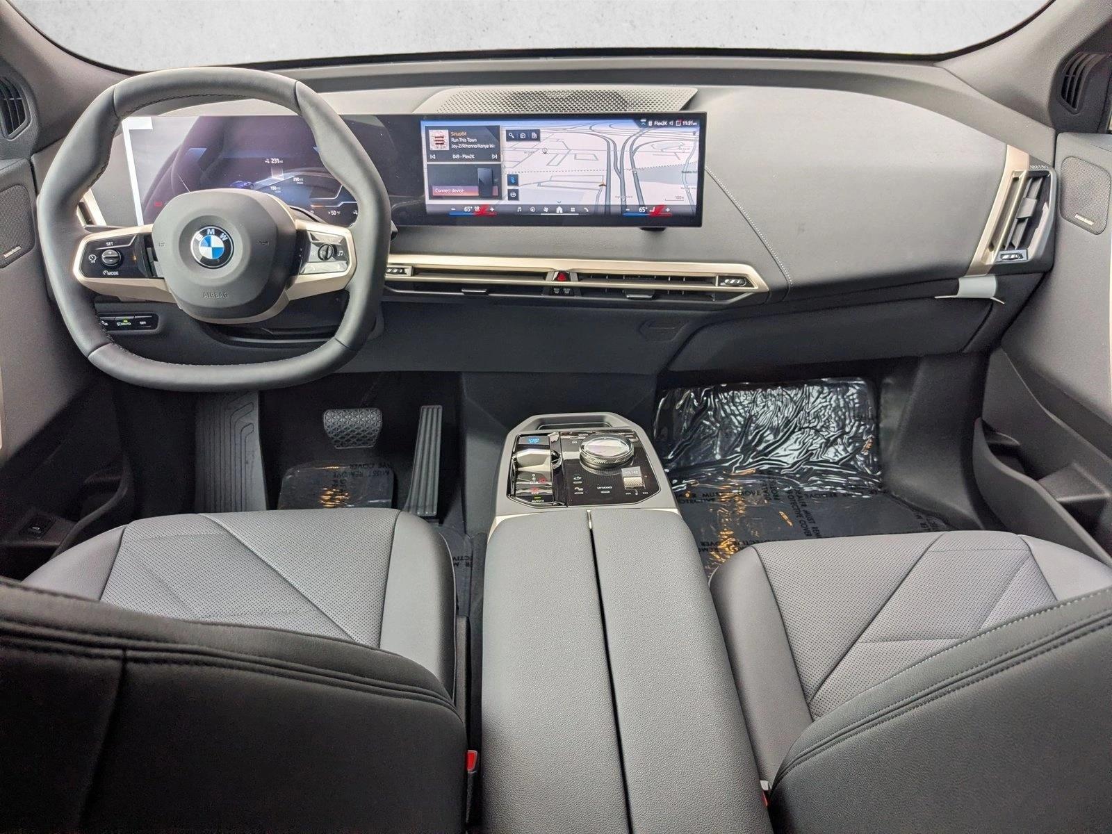 Thumbnail: 2026 BMW iX - 4