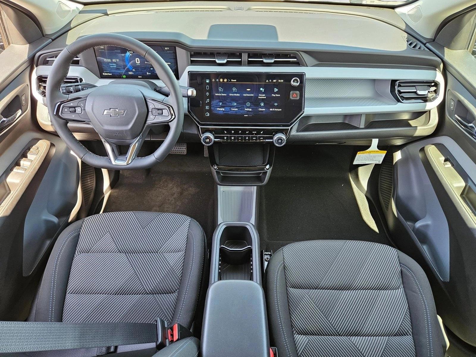 Thumbnail: 2027 Chevrolet Bolt EV - 4